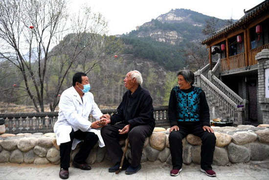 174317-108737.jpg 1128716662_16544847204501n.jpg