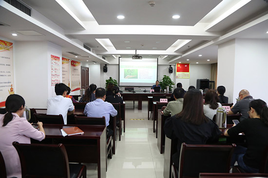 154247-133213.jpg 153106-763814.jpg