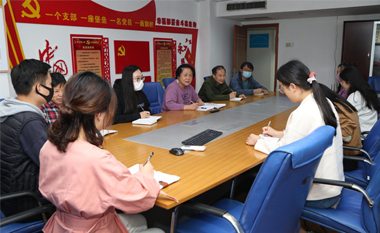 162929-655287.jpg 160617-110806.jpg