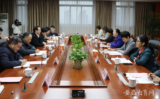 082606-942826.jpg wKg86mOR9WOAR2mpAAy5p2EfMGM088.jpg