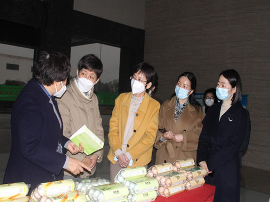 171316-400066.jpg 151428-768934.jpg