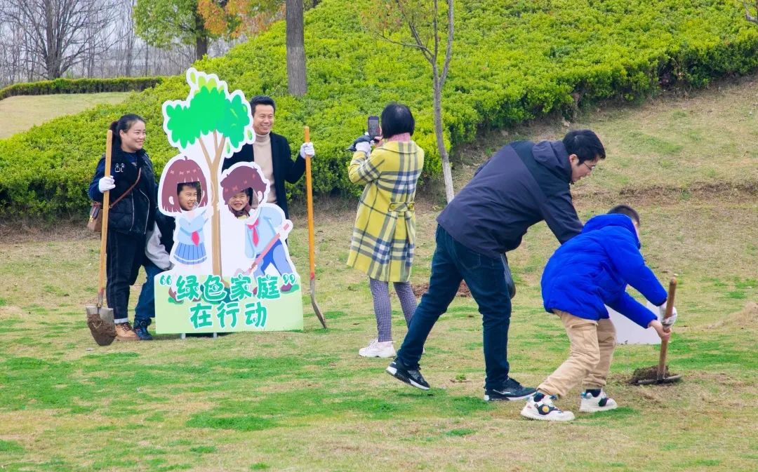 114752-695178.jpg 114752-695178.jpg