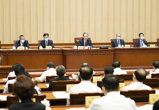 081855-162703.jpg 1129722658_16879660369851n.jpg