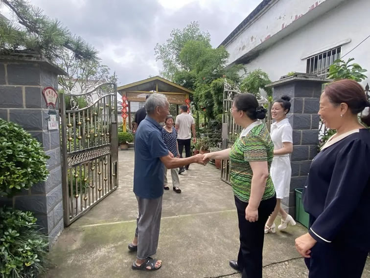 080032-136948.jpg 080032-136948.jpg