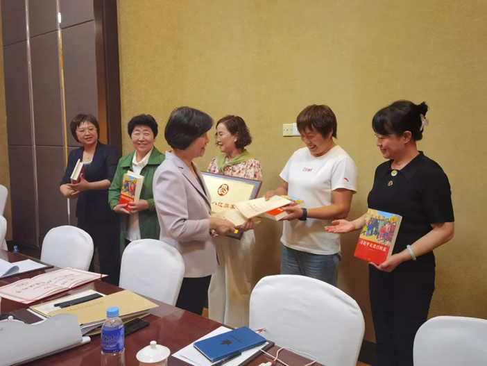 084044-695909.jpg 1.jpg