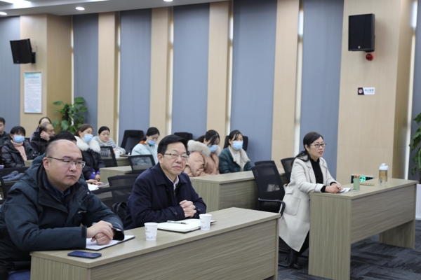 095923-987278.jpg 003_愛奇藝.jpg