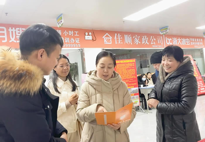 213126-255823.jpg 213126-255823.jpg