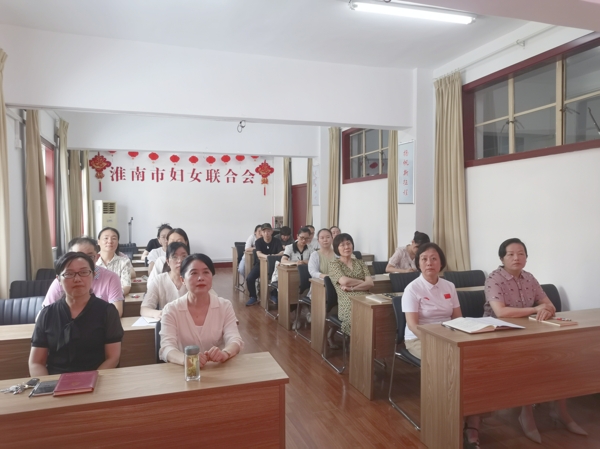 095744-497275.jpg 臺下3_愛奇藝.jpg