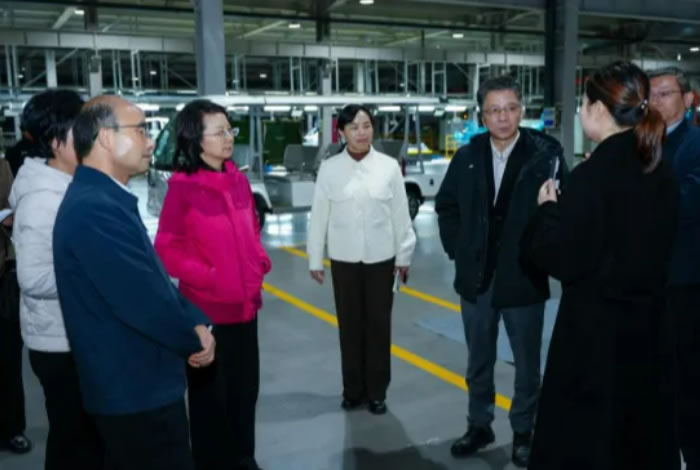 050404-122145.jpg 6.jpg