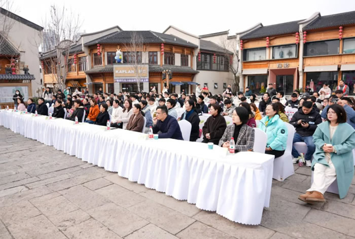 230004-372397.jpg 1.jpg