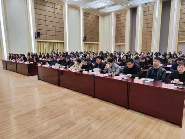 214834-186370.jpg 14_愛奇藝.jpg