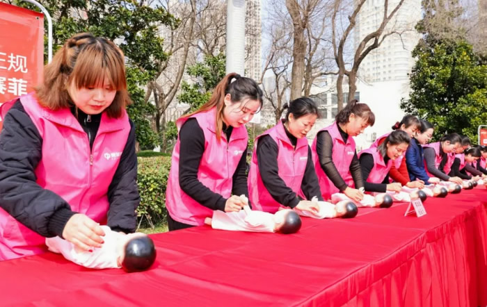 060313-948979.jpg 9.jpg