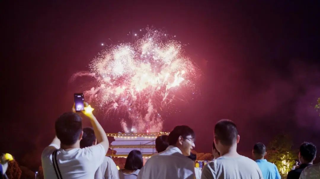 114519-205476.jpg 114519-205476.jpg